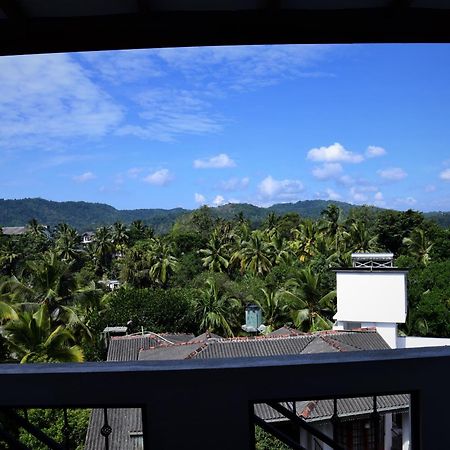 Saru Holiday Apartment - Upto 6 Guests Kandy Dış mekan fotoğraf