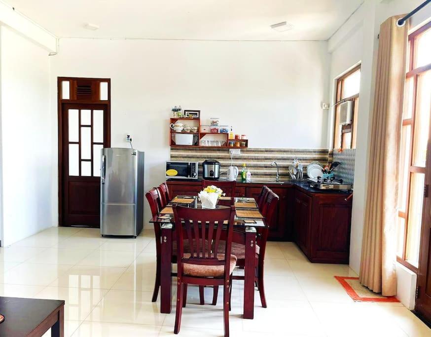 Saru Holiday Apartment - Upto 6 Guests Kandy Dış mekan fotoğraf