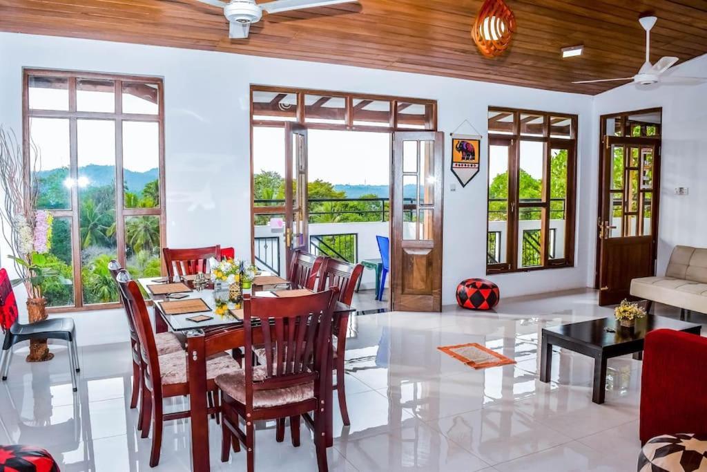 Saru Holiday Apartment - Upto 6 Guests Kandy Dış mekan fotoğraf