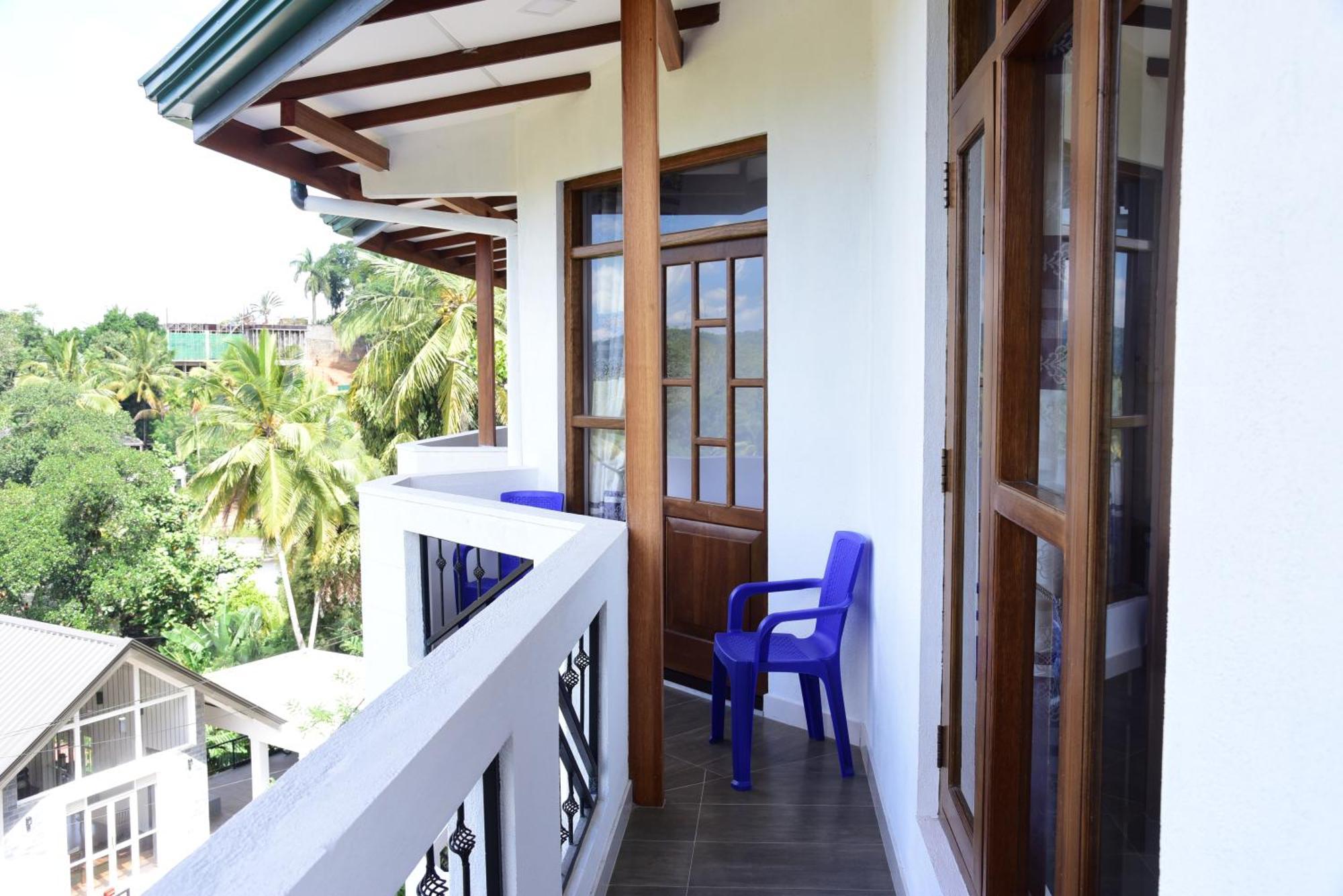 Saru Holiday Apartment - Upto 6 Guests Kandy Dış mekan fotoğraf